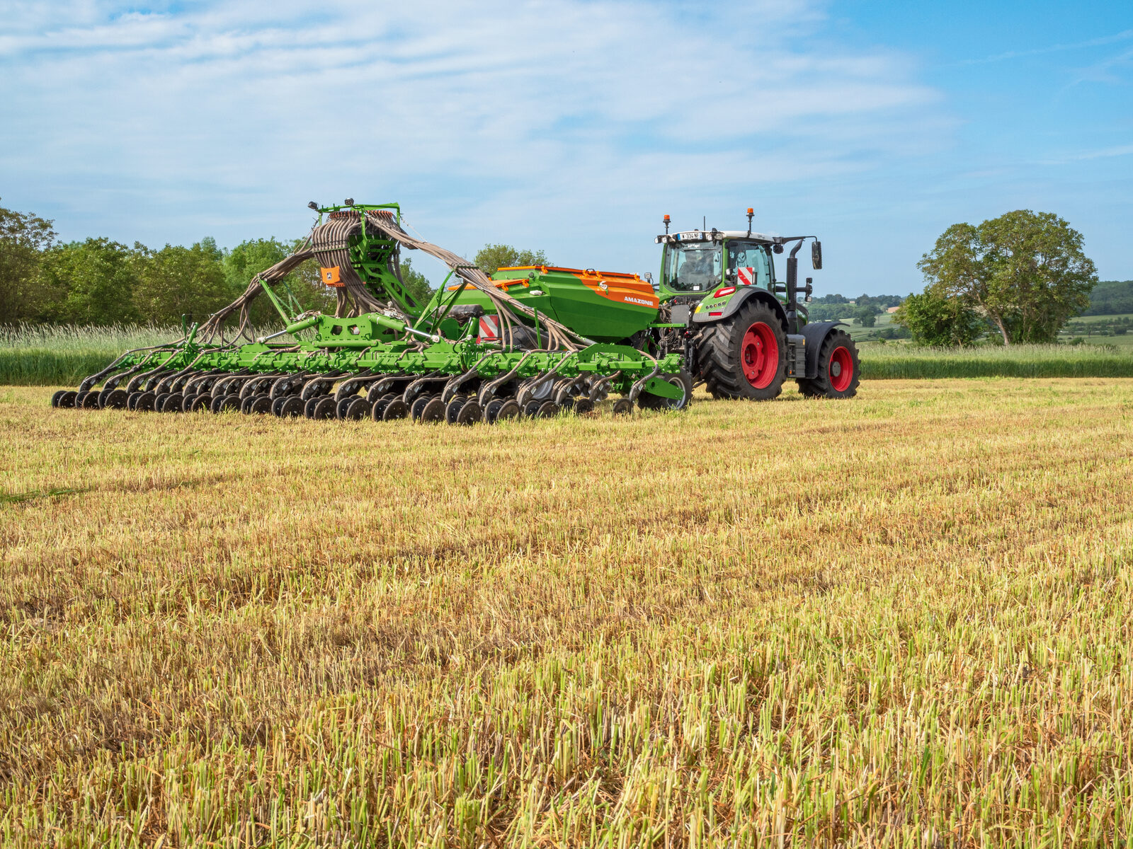 The Condor 9002-2TC working in stubble, with its individually guided coulters following the soil surface