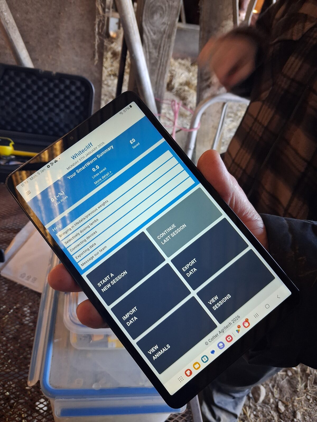 The SmartWorm app combines growth rate data, weather information, grazing quality and farmer observations to identify lambs for treatment